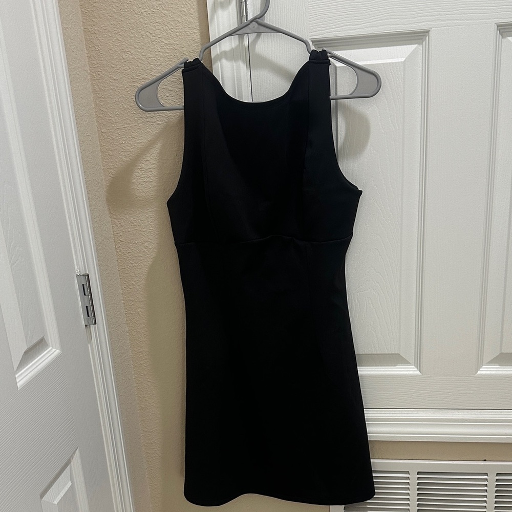 Elegant Black Sleeveless Dress